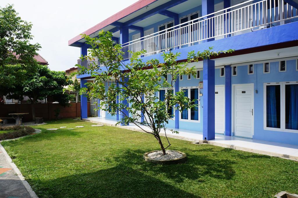 Kenari Residence Pekanbaru Exterior photo